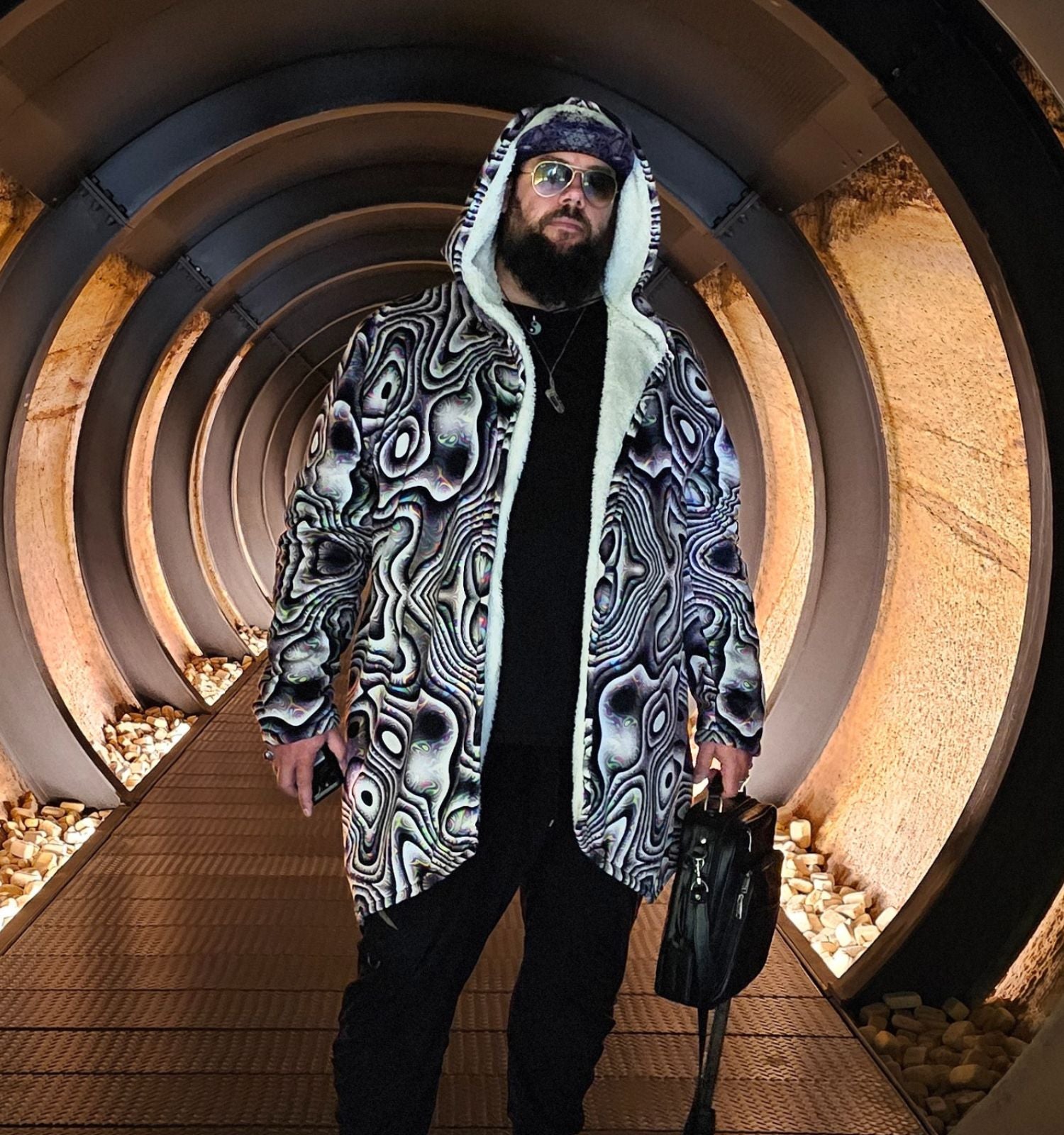 LIQUIFORM CLOAK