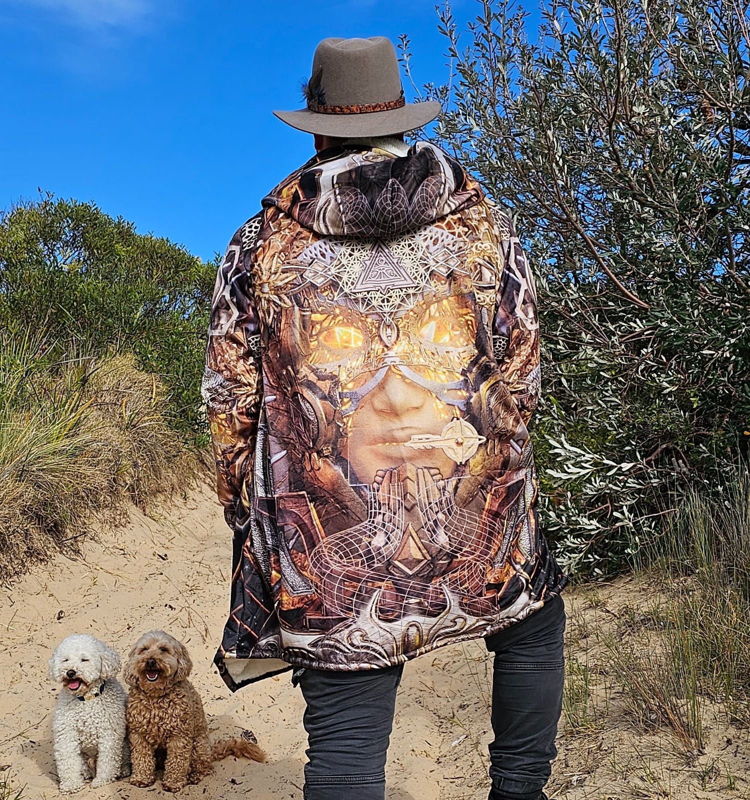 OPEN ANCIENT EYES CLOAK
